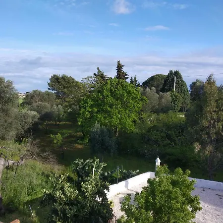 Physis B&b-a Casa Di Clio Челье-Мессапика